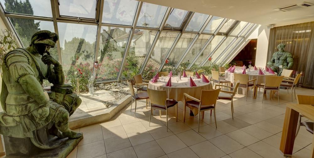 Hotel Atrium Arles Centre Eksteriør bilde